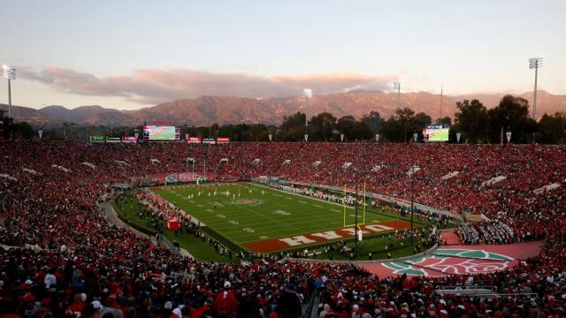 2022-23 college football bowl game schedule, scores, TV channels, times